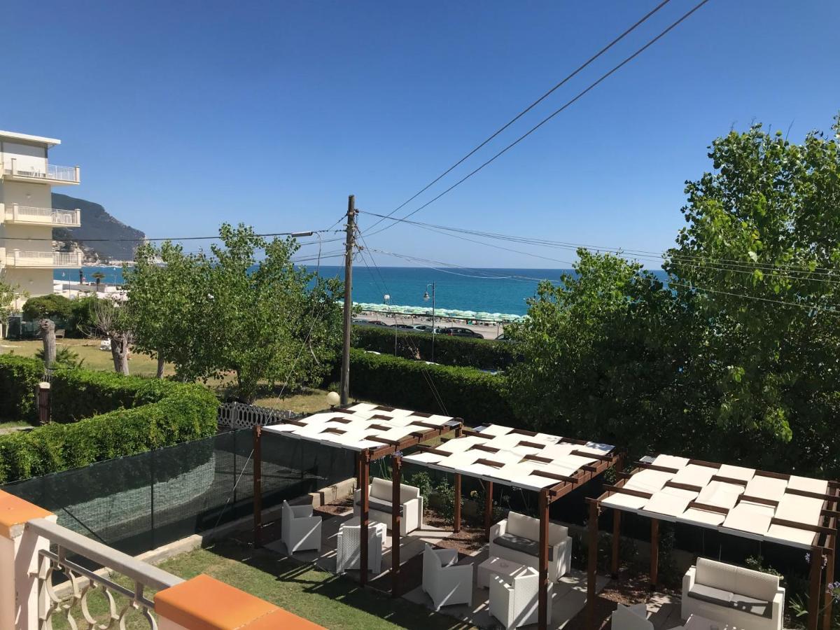 Hotel Il mare di Giulia Marcelli Esterno foto